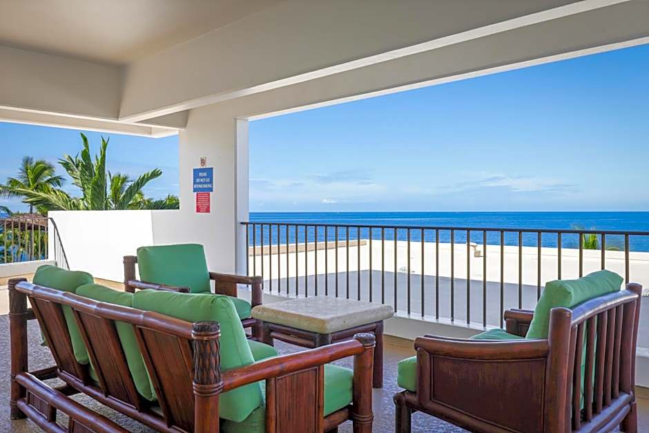 Royal Sea Cliff Kona By Outrigger