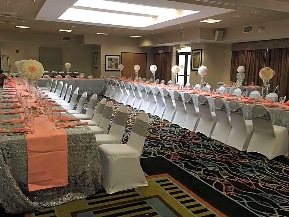 Radisson Hotel Dallas North-Addison