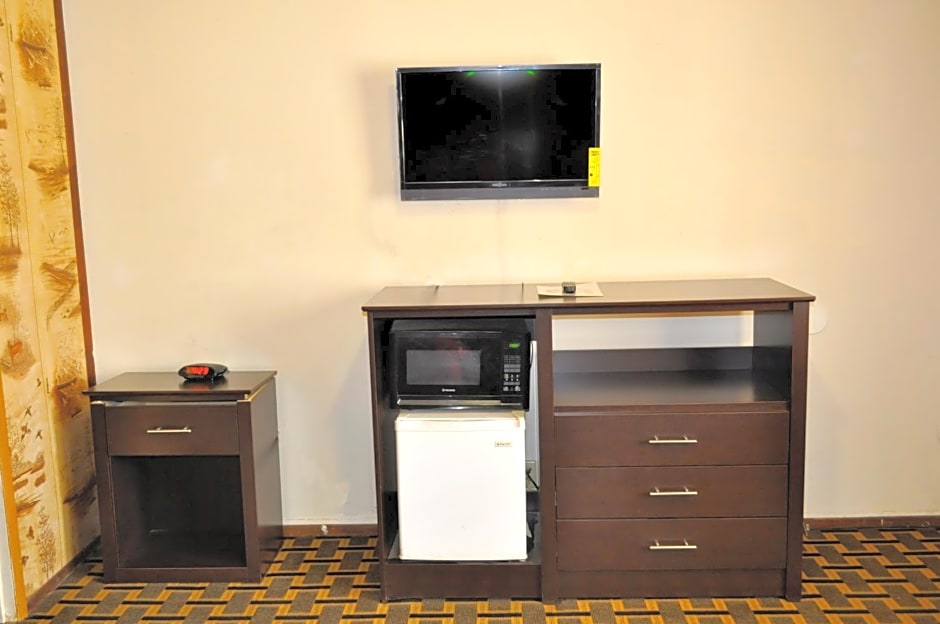 Andrews Motor Inn