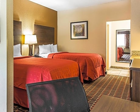 2 Double Beds, Suite, Nonsmoking