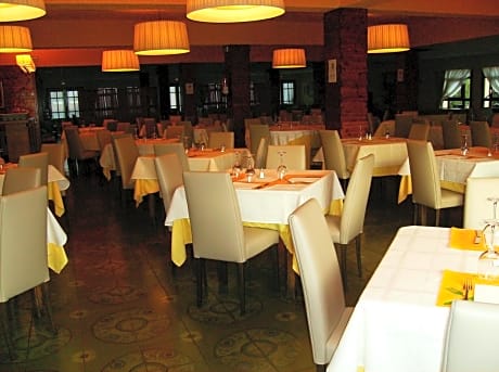 Hotel Yamaguchi - Alojamientos en SANGUESA