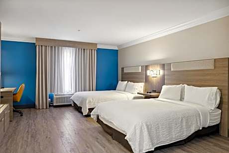 Queen Room with Two Queen Beds - Mobility Access Tub/Non-Smoking