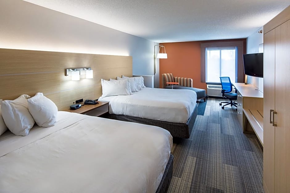 Holiday Inn Express Cedar Rapids - Collins Road