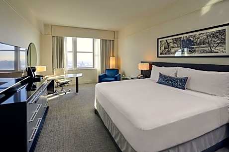 Deluxe King Room