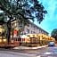 St Charles Inn, Superior Hotel