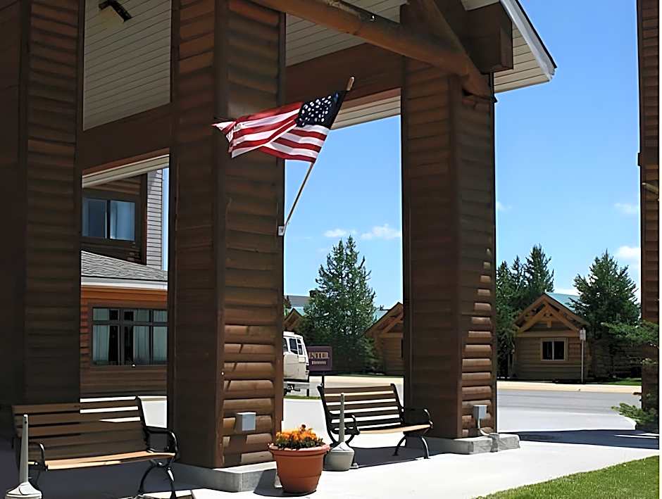 Yellowstone Lodge