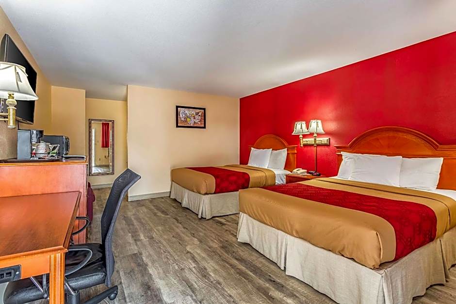 Econo Lodge Inn & Suites Santa Rosa