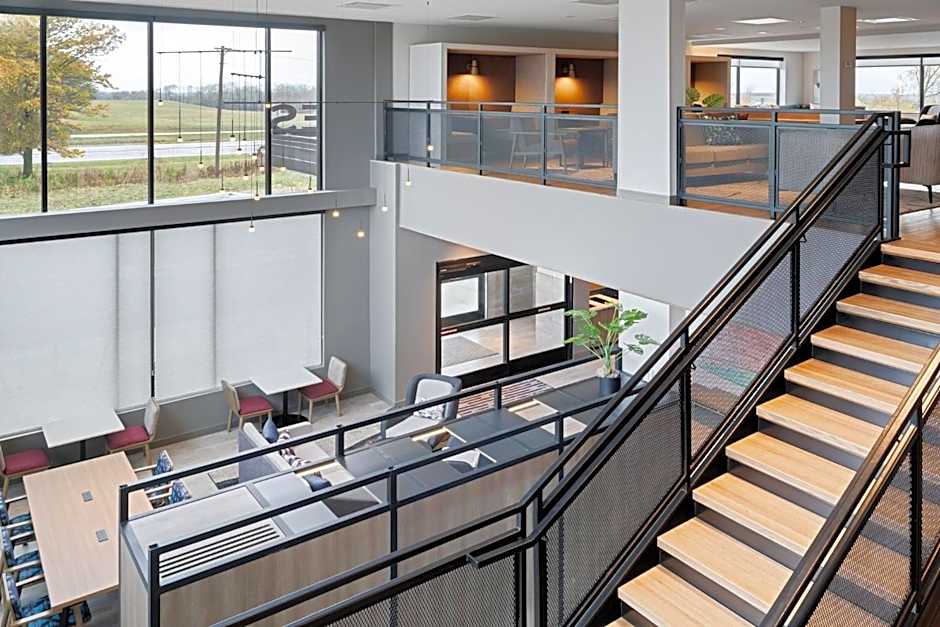 Atwell Suites Kansas City Airport