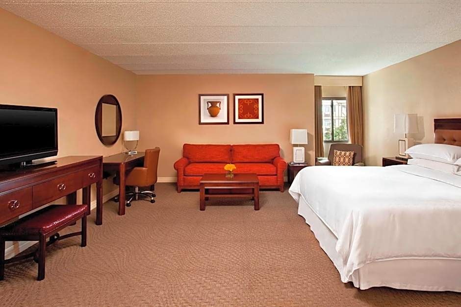 Sheraton Framingham Hotel & Conference Center