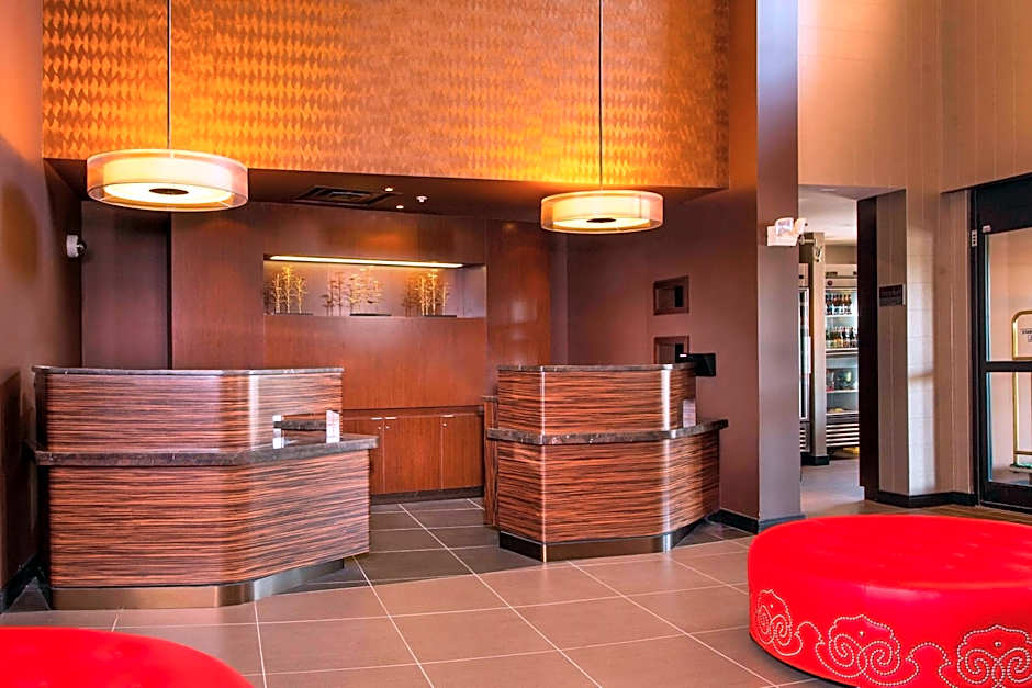 Courtyard by Marriott Dulles Town Center