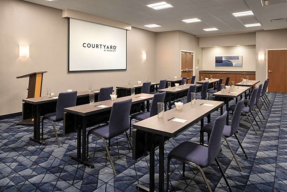 Courtyard by Marriott Seattle Southcenter