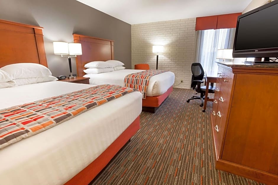 Drury Inn & Suites Joplin