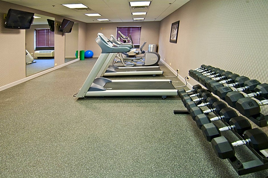 Holiday Inn Express & Suites Jackson/Pearl International Airport