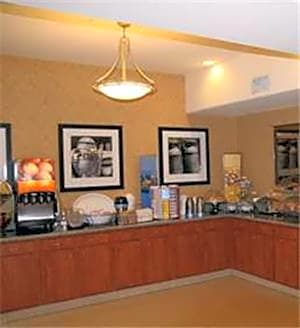 Hampton Inn By Hilton Laplace