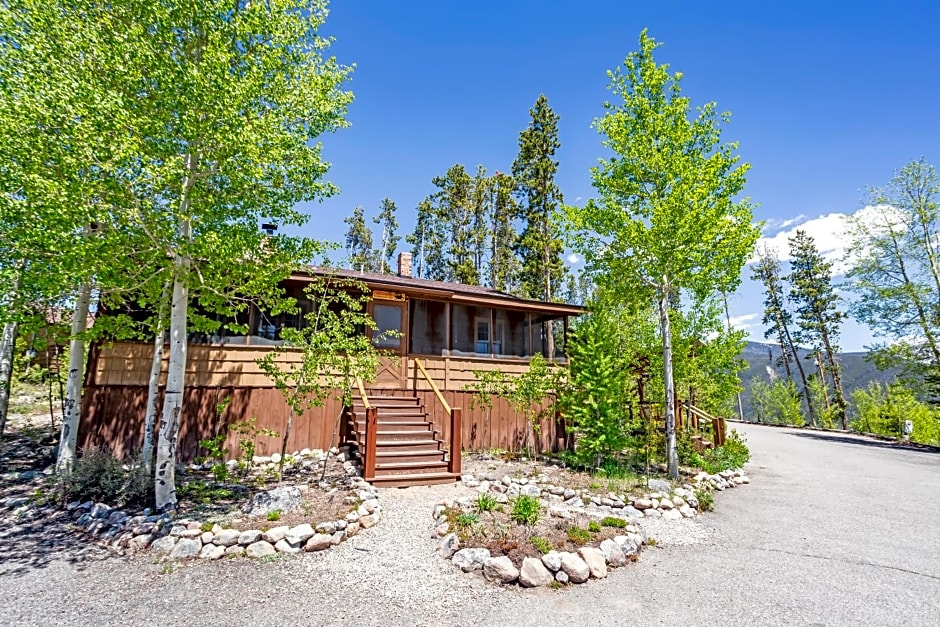 Grand Lake Lodge