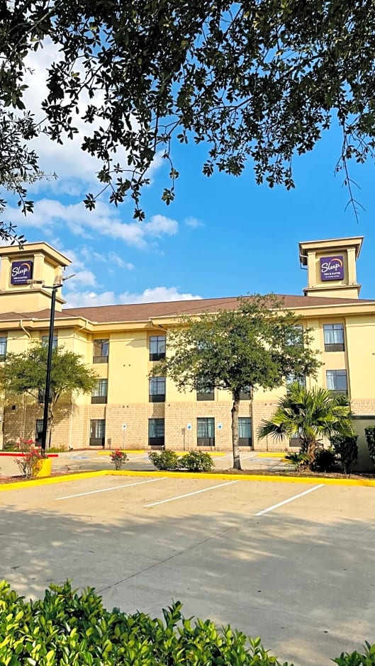 Sleep Inn & Suites Bush Intercontinental - IAH East