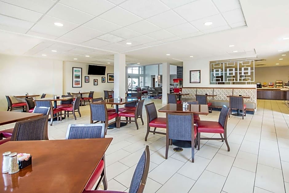 Hawthorn Suites by Wyndham El Paso Airport