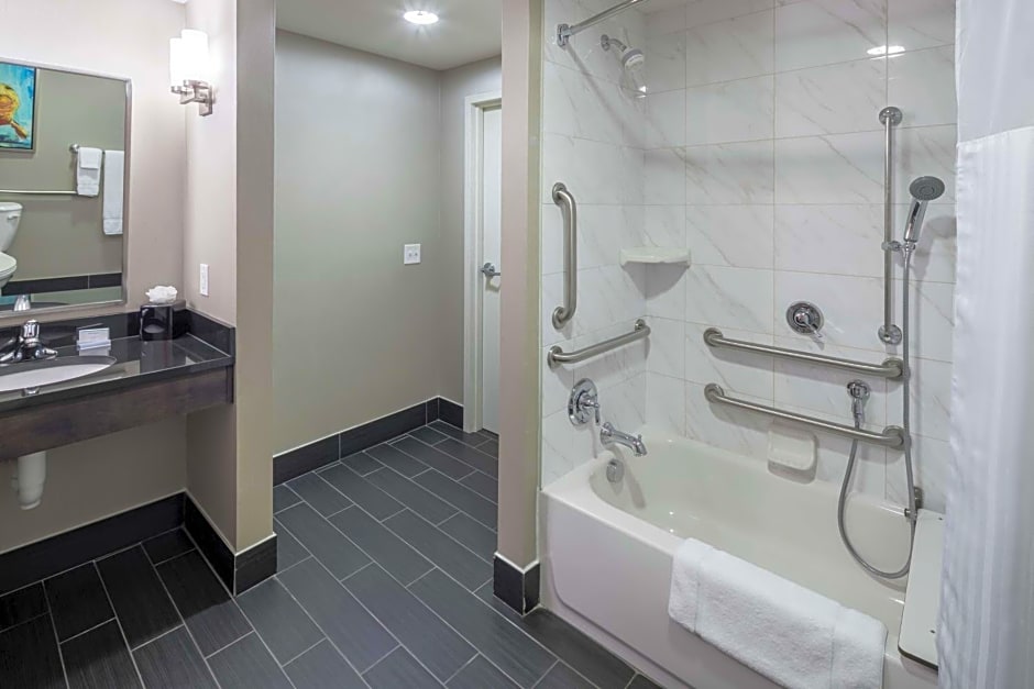 Hilton Garden Inn Charleston Waterfront/Downtown