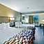 Red Roof Inn & Suites Fayetteville-Fort Bragg