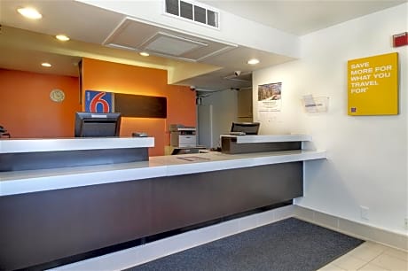 Motel 6 Capitol Heights, MD - Washington