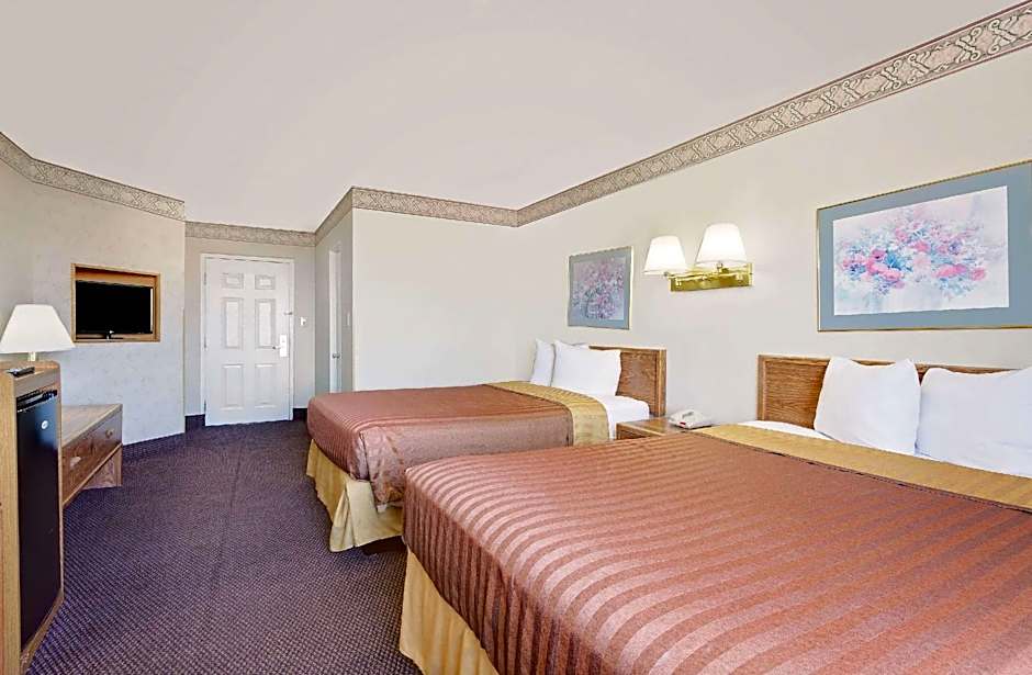 Travelodge by Wyndham Page