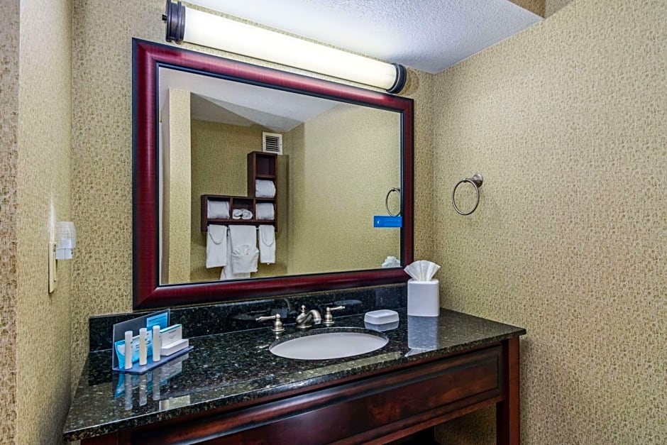 Hampton Inn By Hilton Johnson City