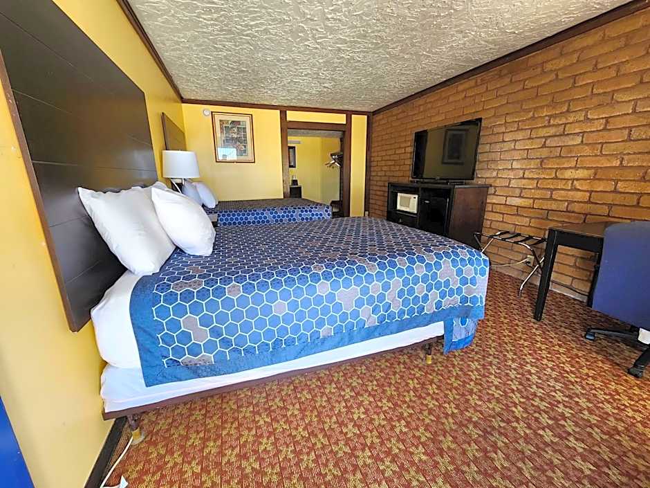 Carthage Inn
