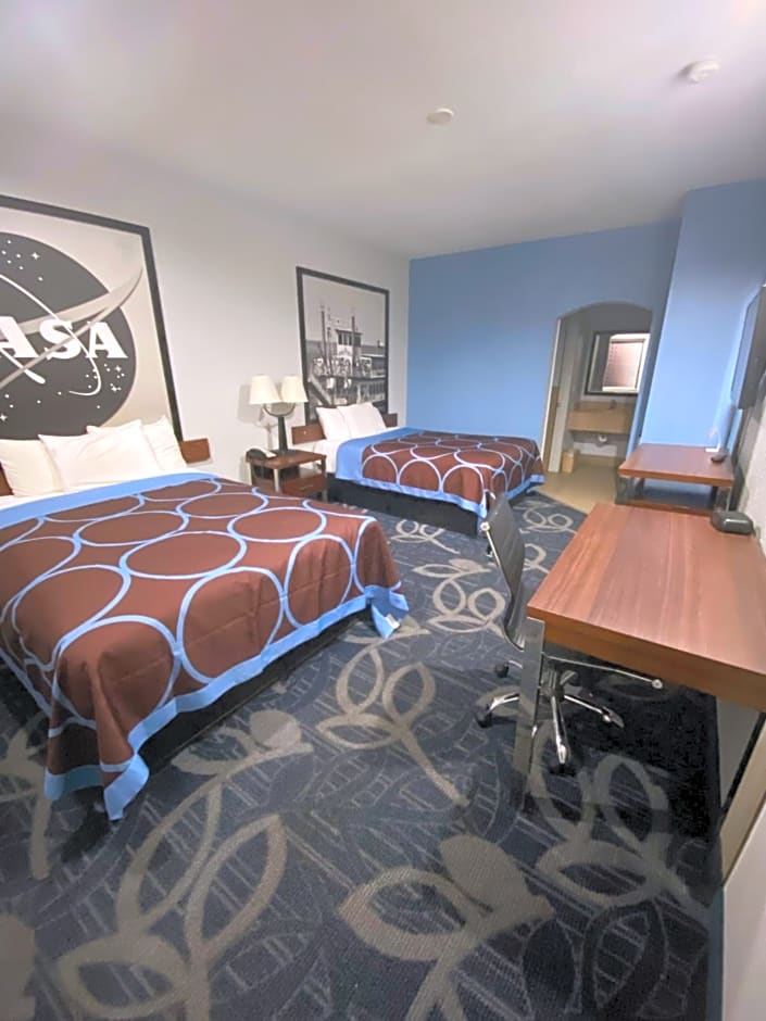 Super 8 by Wyndham Houston Hobby Airport South
