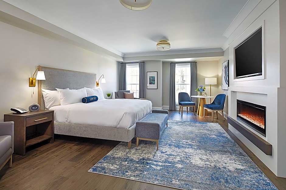 124 on Queen Hotel & Spa
