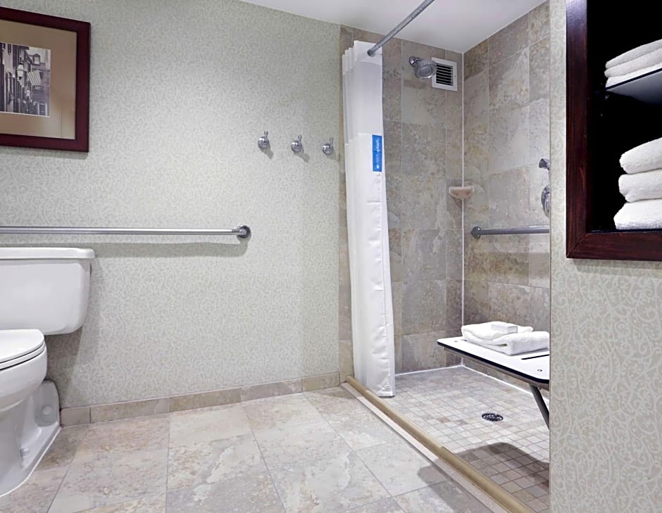 Hampton Inn By Hilton Boston/Natick