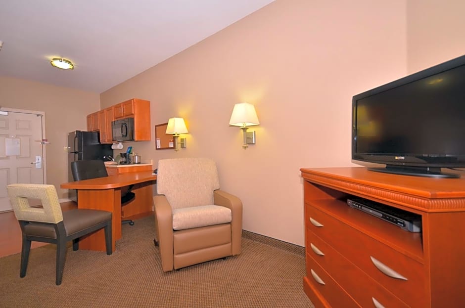 Candlewood Suites Clarksville