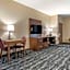 Comfort Inn & Suites Downtown near University