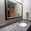 Super 8 by Wyndham Baytown / I-10