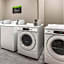 La Quinta Inn and Suites by Wyndham Houston Spring South