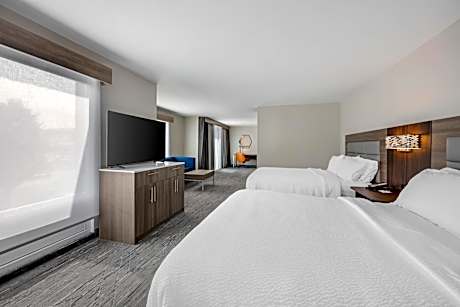 Queen Suite with Two Queen Beds and Sofa Bed