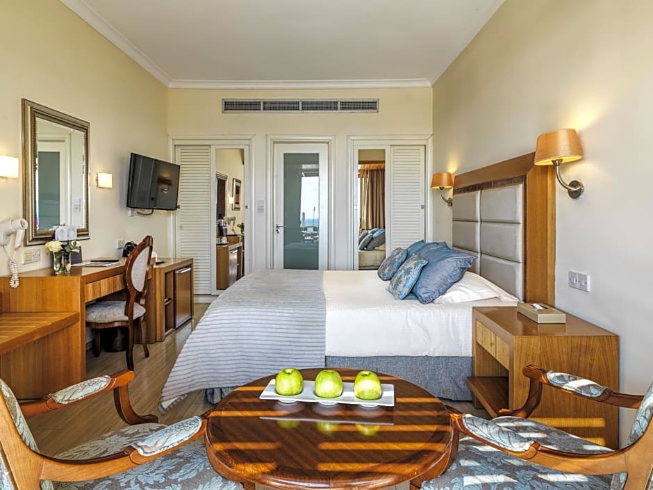 alexander the great beach hotel booking