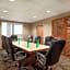 Wingate by Wyndham Bridgeport
