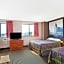 Super 8 by Wyndham Nashville/ Dntn/ Opryland Area