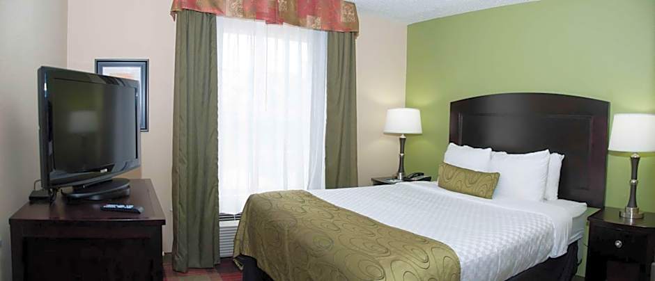 Best Western Plus Addison Dallas Hotel