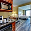 Holiday Inn Express Hotel & Suites Richmond