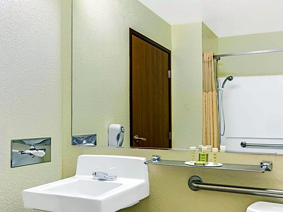 Super 8 by Wyndham Parker/SE Denver Area