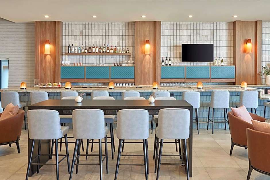 Delta Hotels by Marriott Denver Thornton