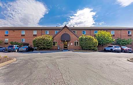 Extended Stay America Select Suites - St. Louis - Westport - Craig Road