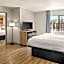 Days Inn & Suites by Wyndham Artesia