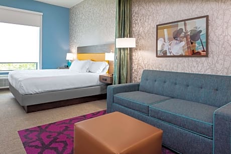 1 King Bed Studio Suite Nonsmoking