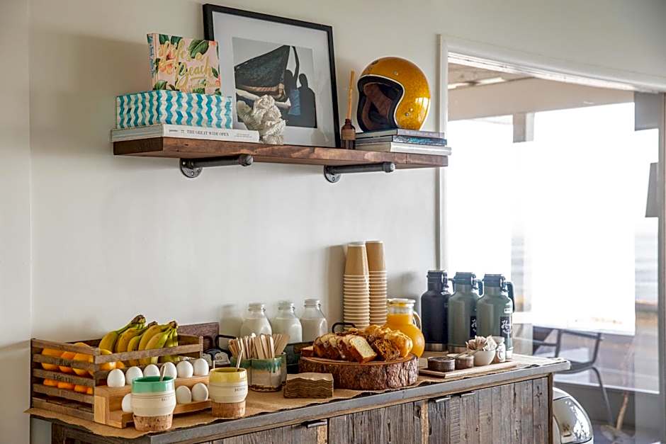 Cambria Beach Lodge