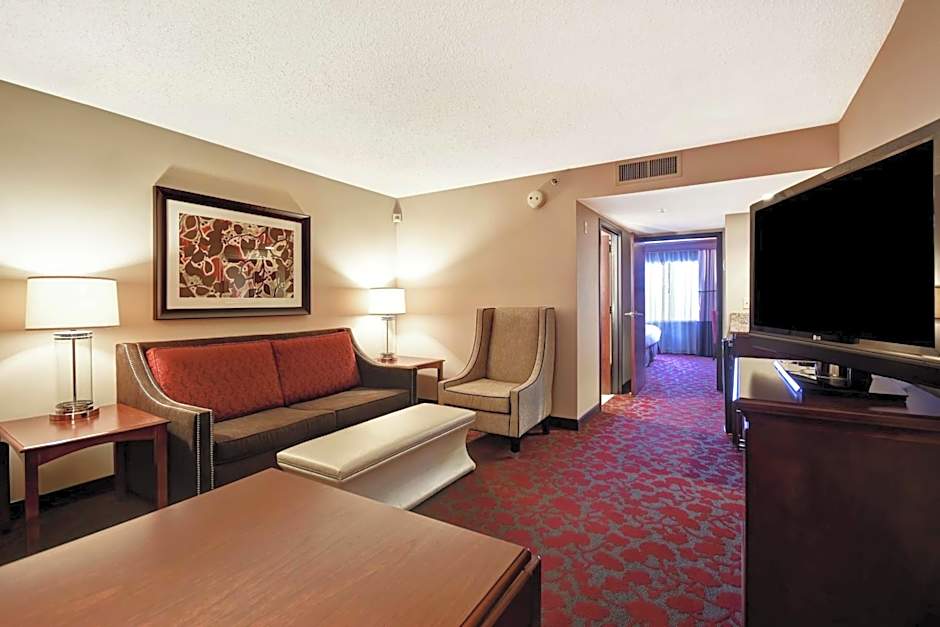 Embassy Suites by Hilton Dulles Airport