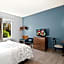 HomeTowne Studios by Red Roof East Lansing - Okemos