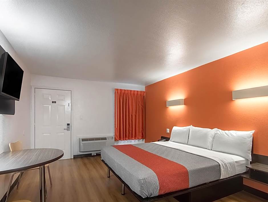 Motel 6 Paris