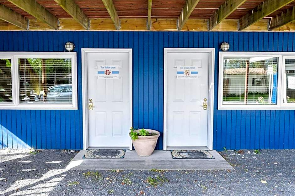 Sea Treasures Inn
